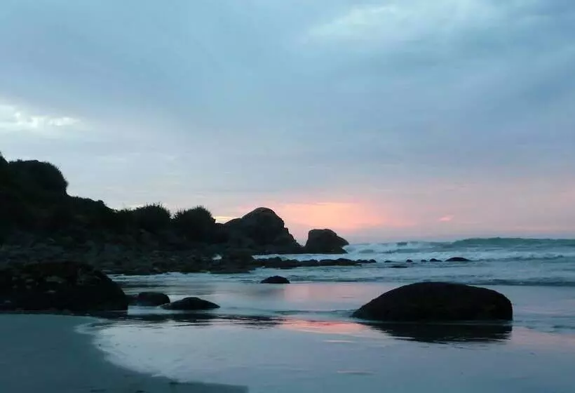 Lomakeskus The Bay House Beachfront Accommodation