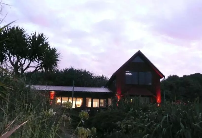 Lomakeskus The Bay House Beachfront Accommodation