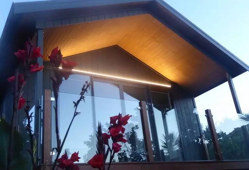 Lomakeskus The Bay House Beachfront Accommodation