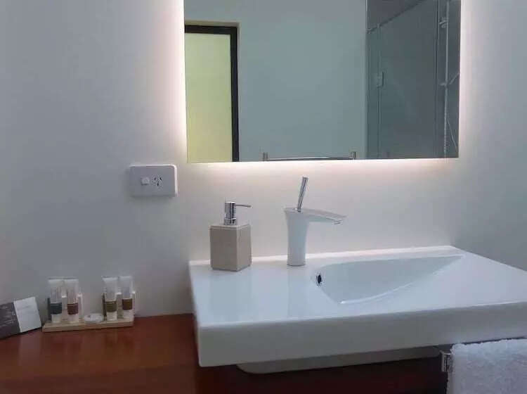 Lomakeskus The Bay House Beachfront Accommodation