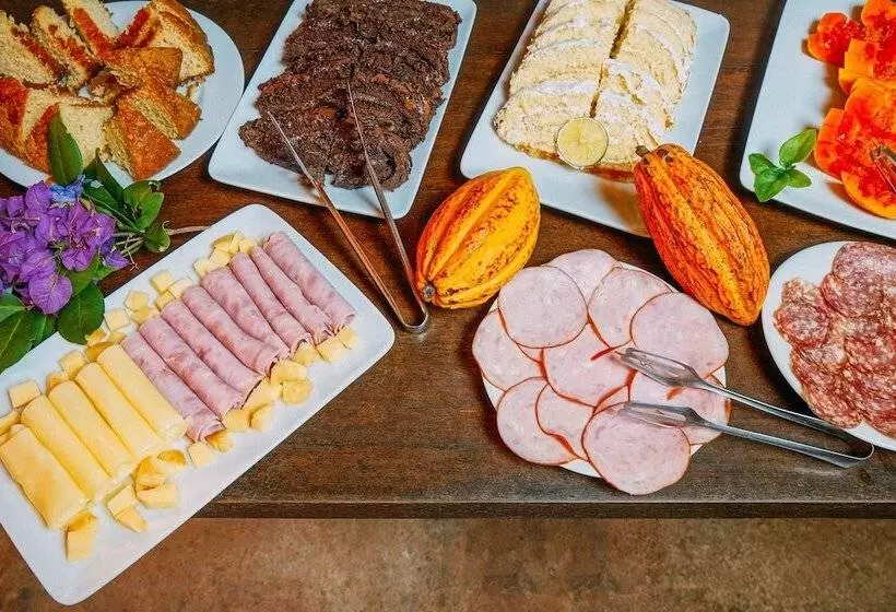 Hotelli Canto Leela Eco Bungalows