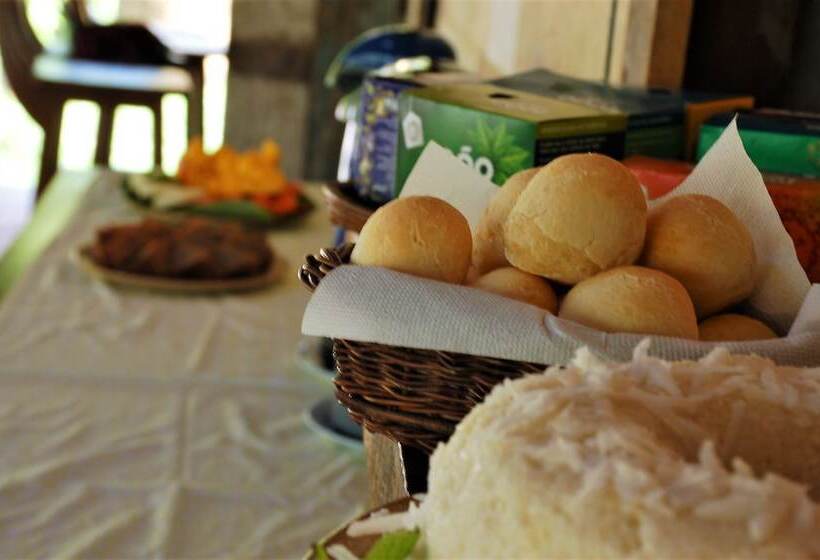 Отель Canto Leela Eco Bungalows