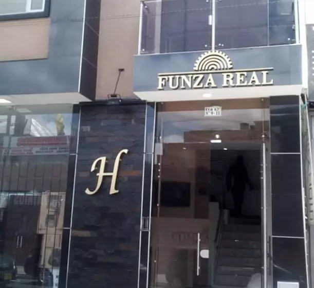 ホテル Funza Real