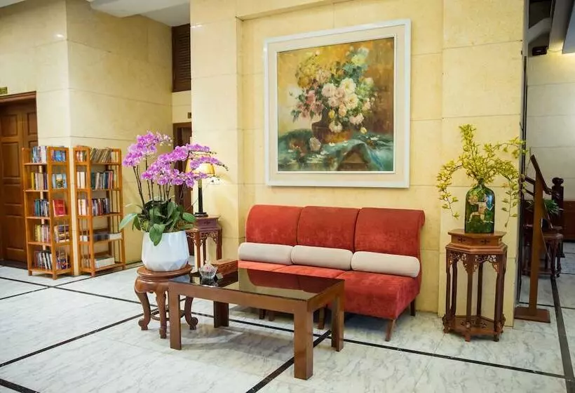 هتل Gia Bao