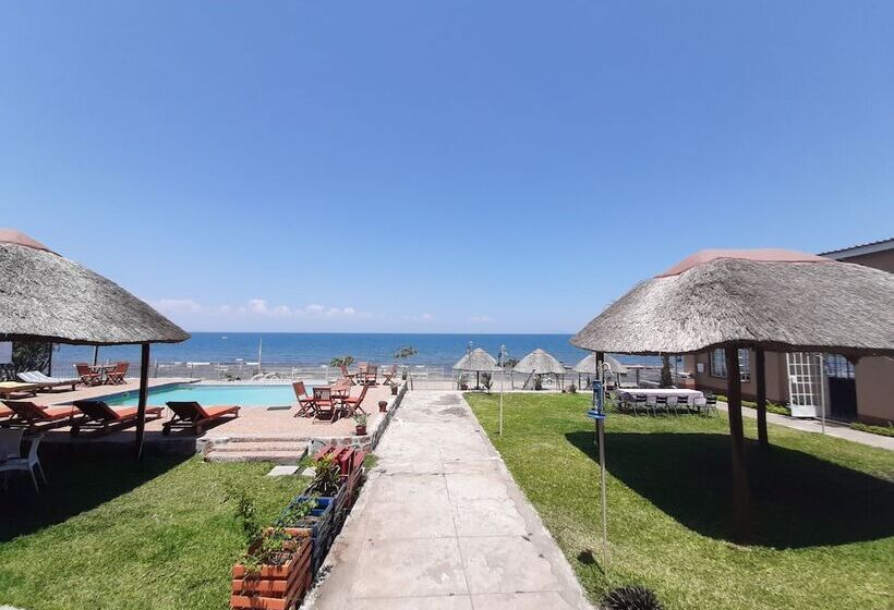 בית מלון כפרי Lakeside