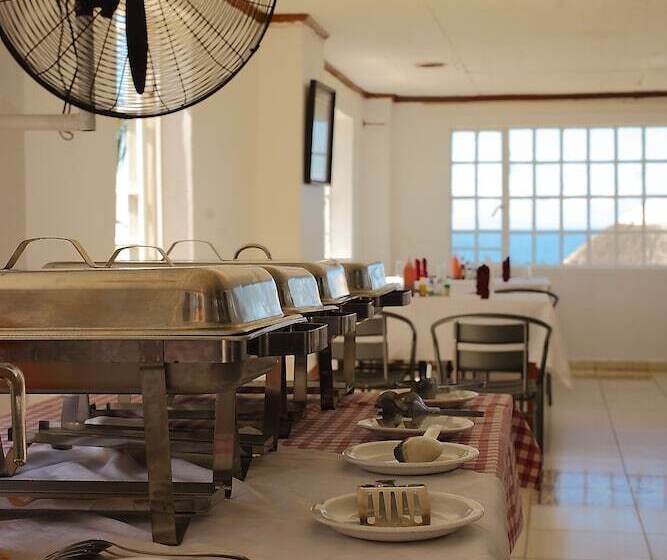 בית מלון כפרי Lakeside