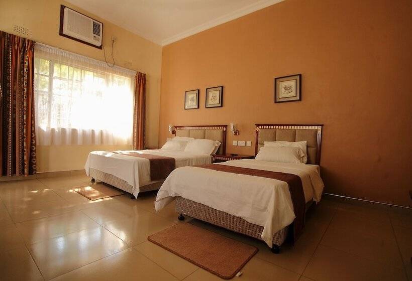 בית מלון כפרי Lakeside