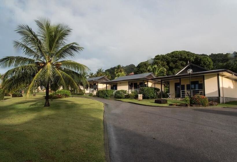 هتل Lodges Balourou