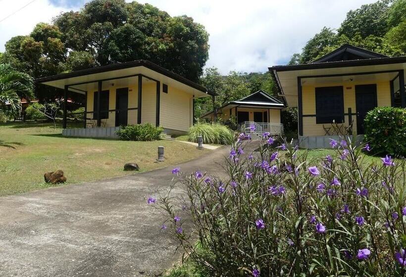 هتل Lodges Balourou