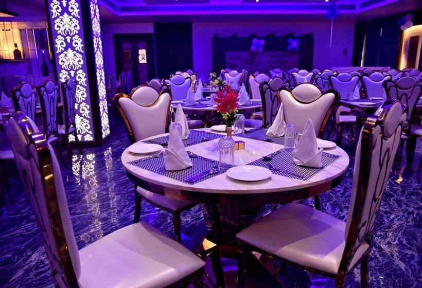 酒店 The Riverside Inn