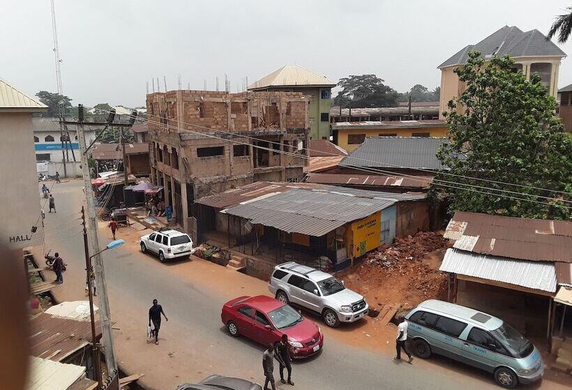 هتل Vacco International