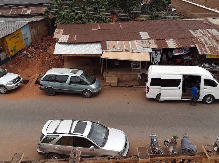 هتل Vacco International