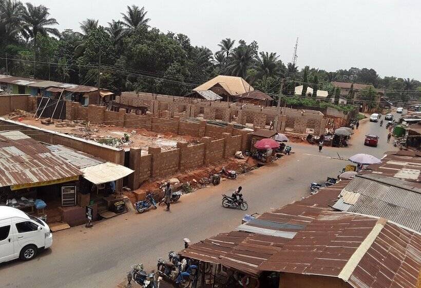 هتل Vacco International