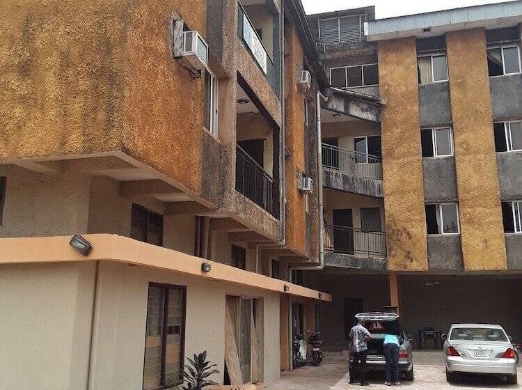 هتل Vacco International