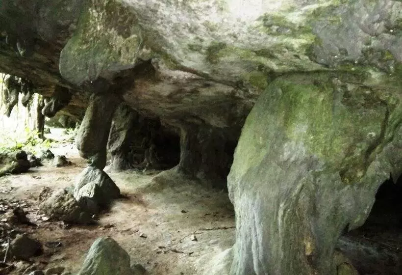 Hotelli Western Highway Lodge