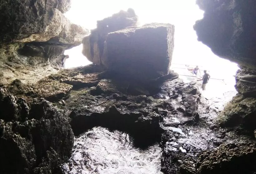 Hotelli Western Highway Lodge