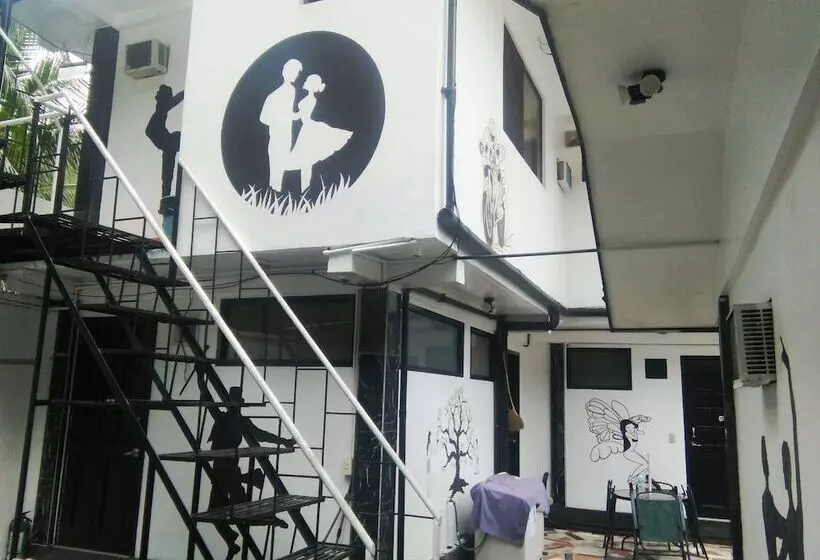 Hotelli Western Highway Lodge