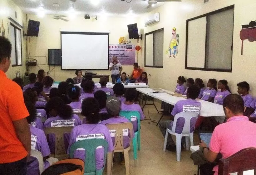 Hotelli Western Highway Lodge