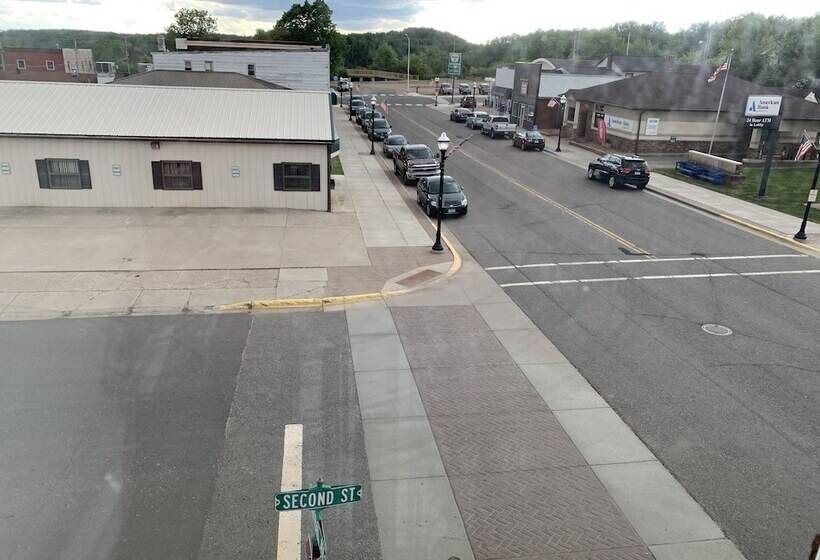 Nashwauk Lodging Hostel