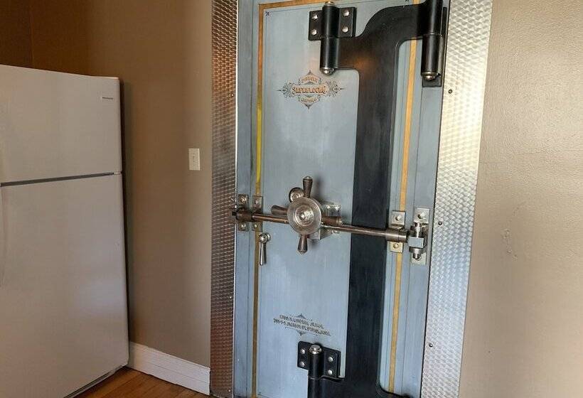 Nashwauk Lodging Hostel