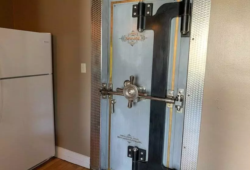 Nashwauk Lodging   Hostel