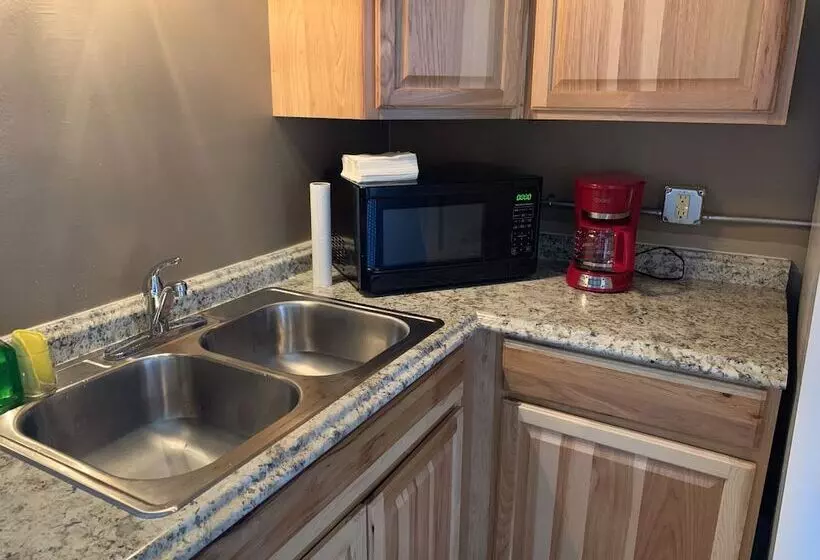 Nashwauk Lodging   Hostel