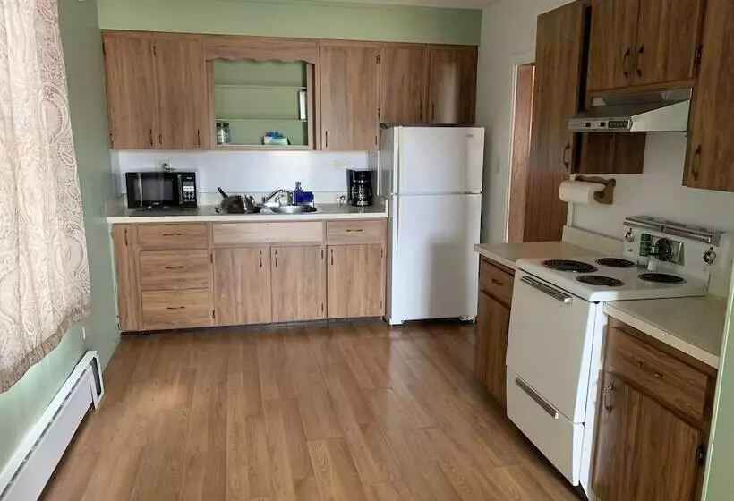 Nashwauk Lodging   Hostel