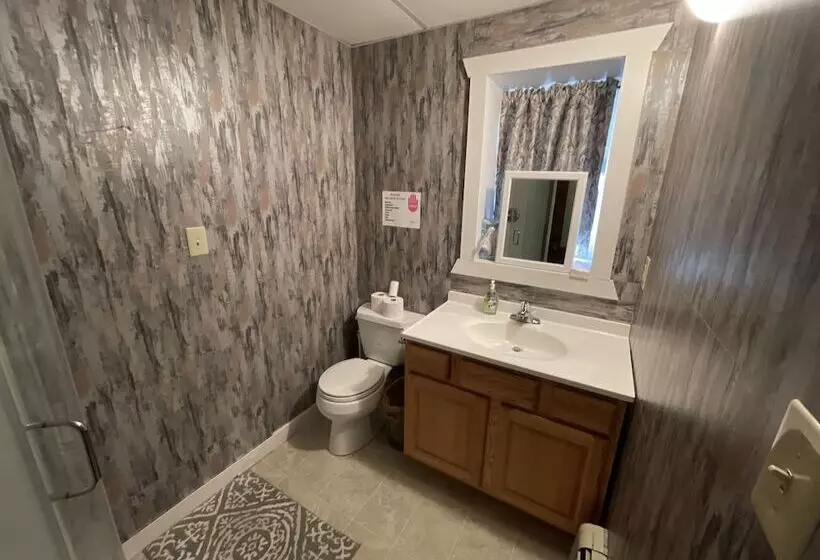 Nashwauk Lodging   Hostel