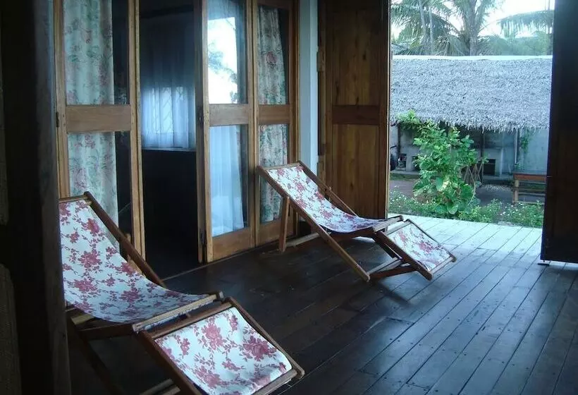 پانسیون Chez Paul Ambodiatafana