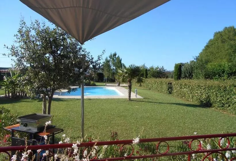 ペンション Moulin De Courlas   Chambres D Hôtes