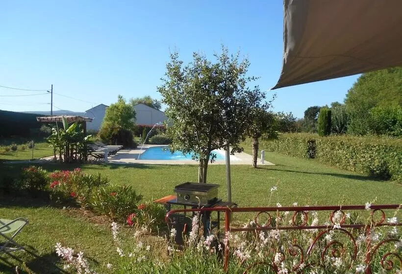 ペンション Moulin De Courlas   Chambres D Hôtes