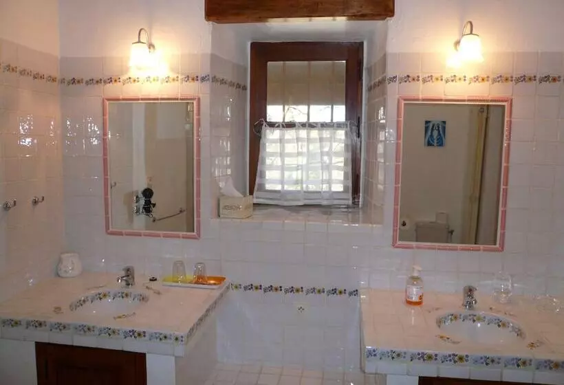 ペンション Moulin De Courlas   Chambres D Hôtes