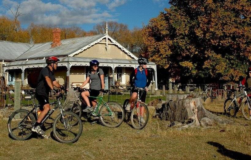 Пансион Peter S Farm Lodge