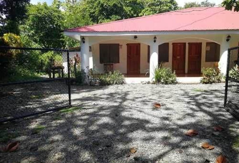 Posada Alroma   Hostel