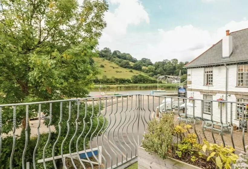 1 River Cottage