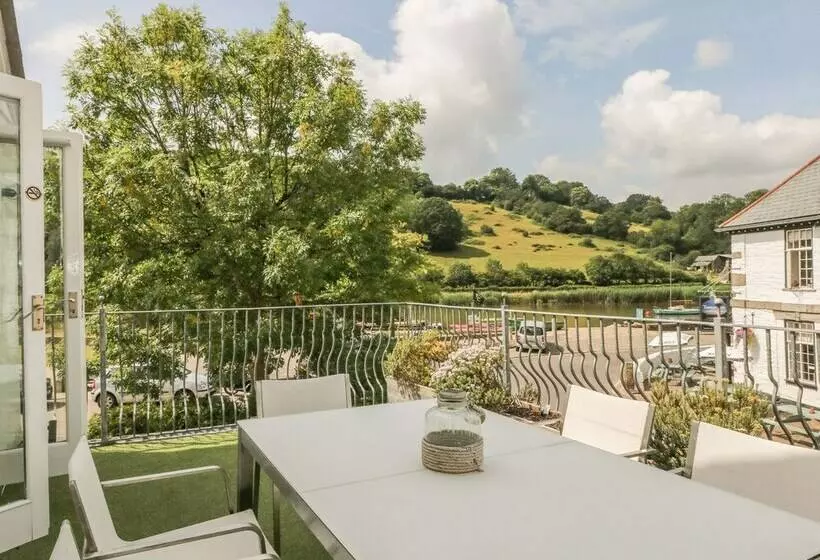 1 River Cottage