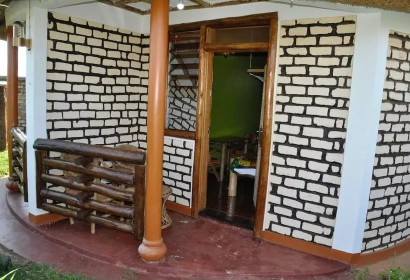 تختخواب و صبحانه Elite Backpackers Services Masaka