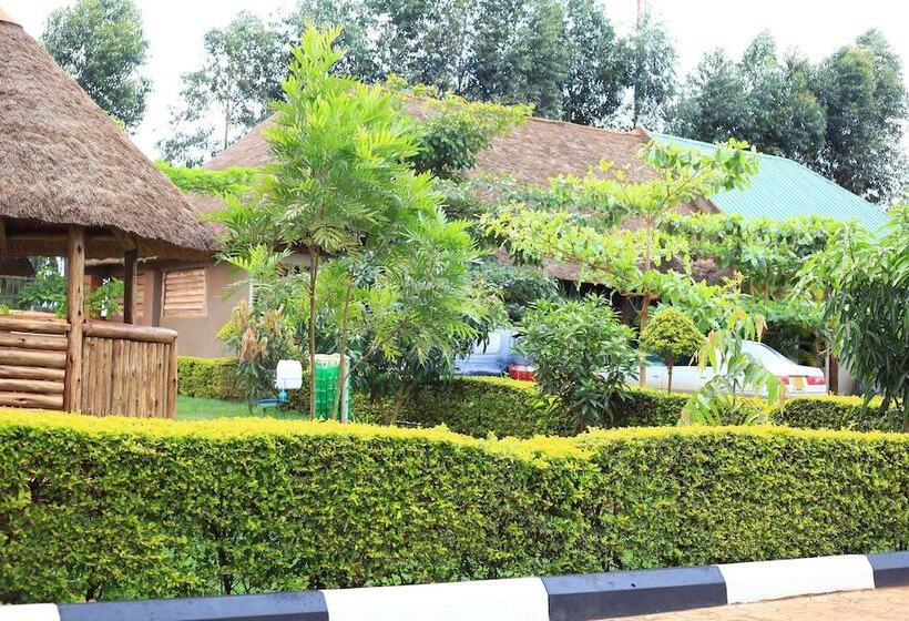 تختخواب و صبحانه Elite Backpackers Services Masaka