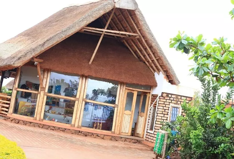 تختخواب و صبحانه Elite Backpackers Services Masaka