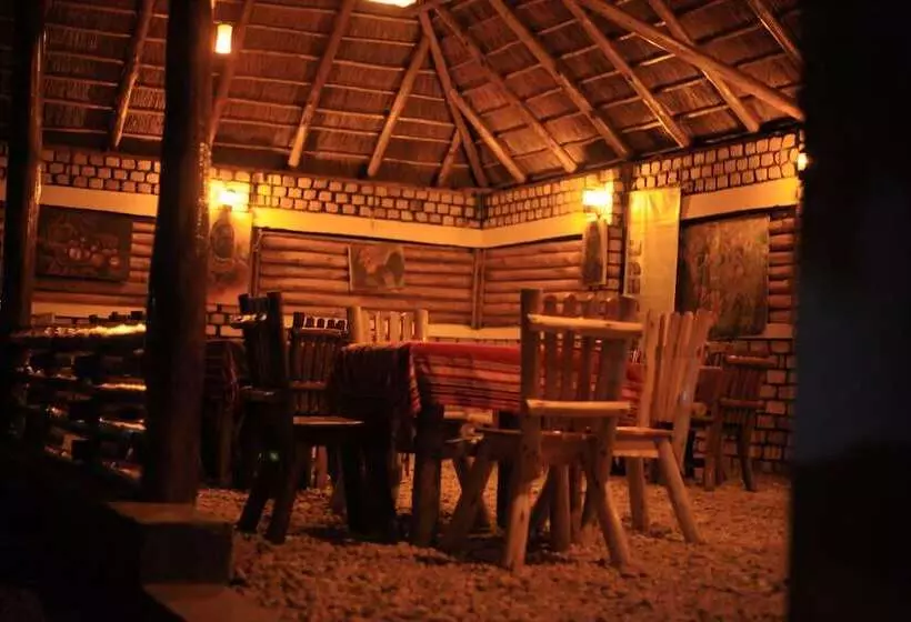 تختخواب و صبحانه Elite Backpackers Services Masaka