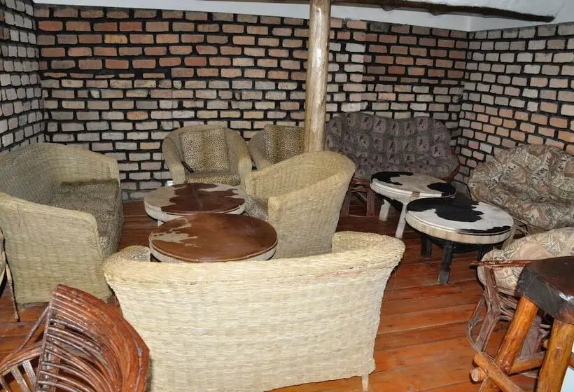 تختخواب و صبحانه Elite Backpackers Services Masaka