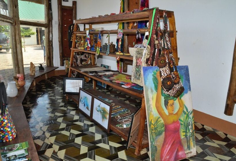 تختخواب و صبحانه Elite Backpackers Services Masaka