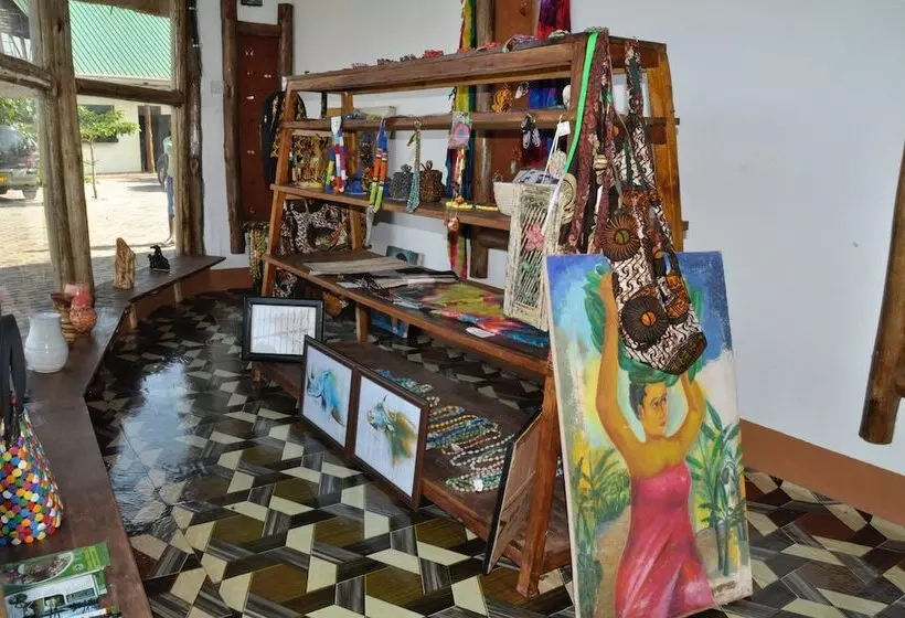 تختخواب و صبحانه Elite Backpackers Services Masaka