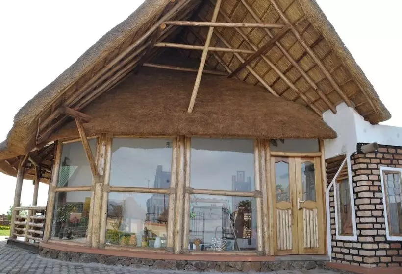 تختخواب و صبحانه Elite Backpackers Services Masaka