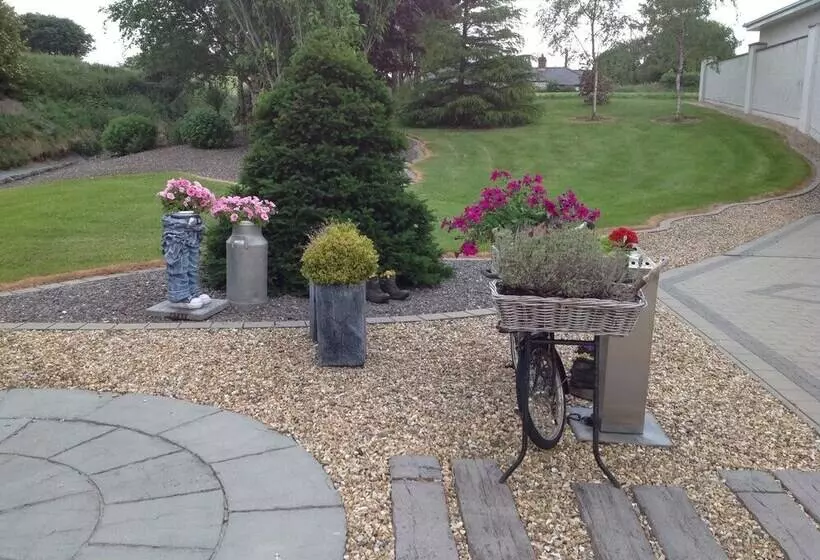 ベッドアンドブレックファースト Grove House