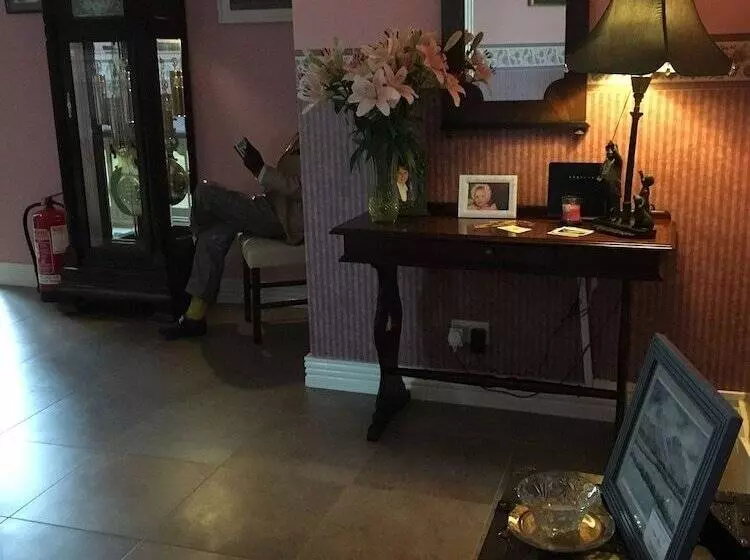 ベッドアンドブレックファースト Grove House