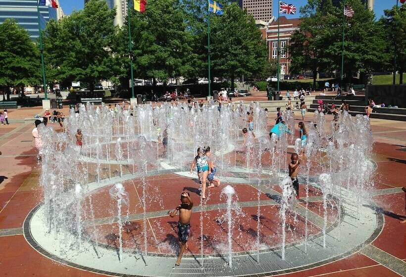 צימר The Relentless House