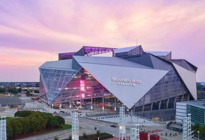 تختخواب و صبحانه The Relentless House