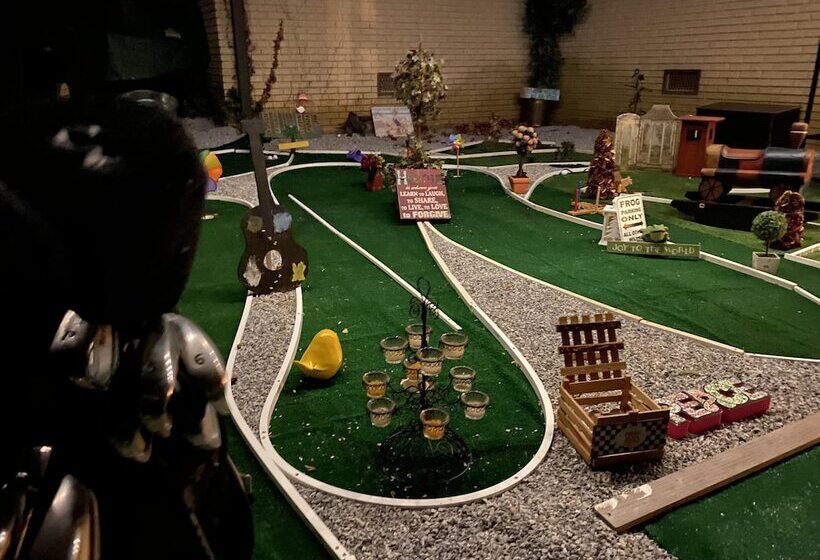 צימר The Relentless House