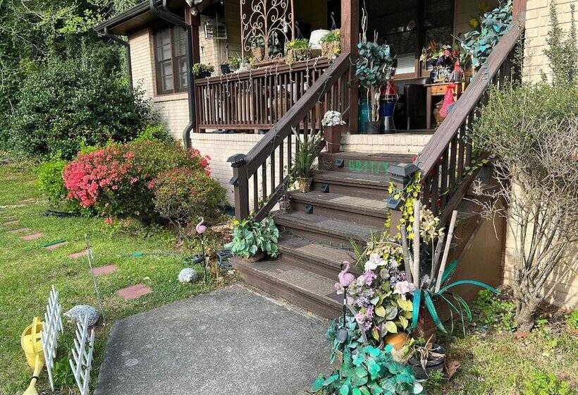 צימר The Relentless House